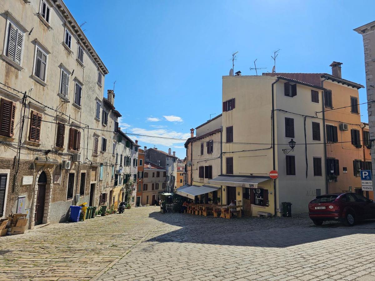 Studio Mare Fuori With Terrace Rovinj Exterior photo
