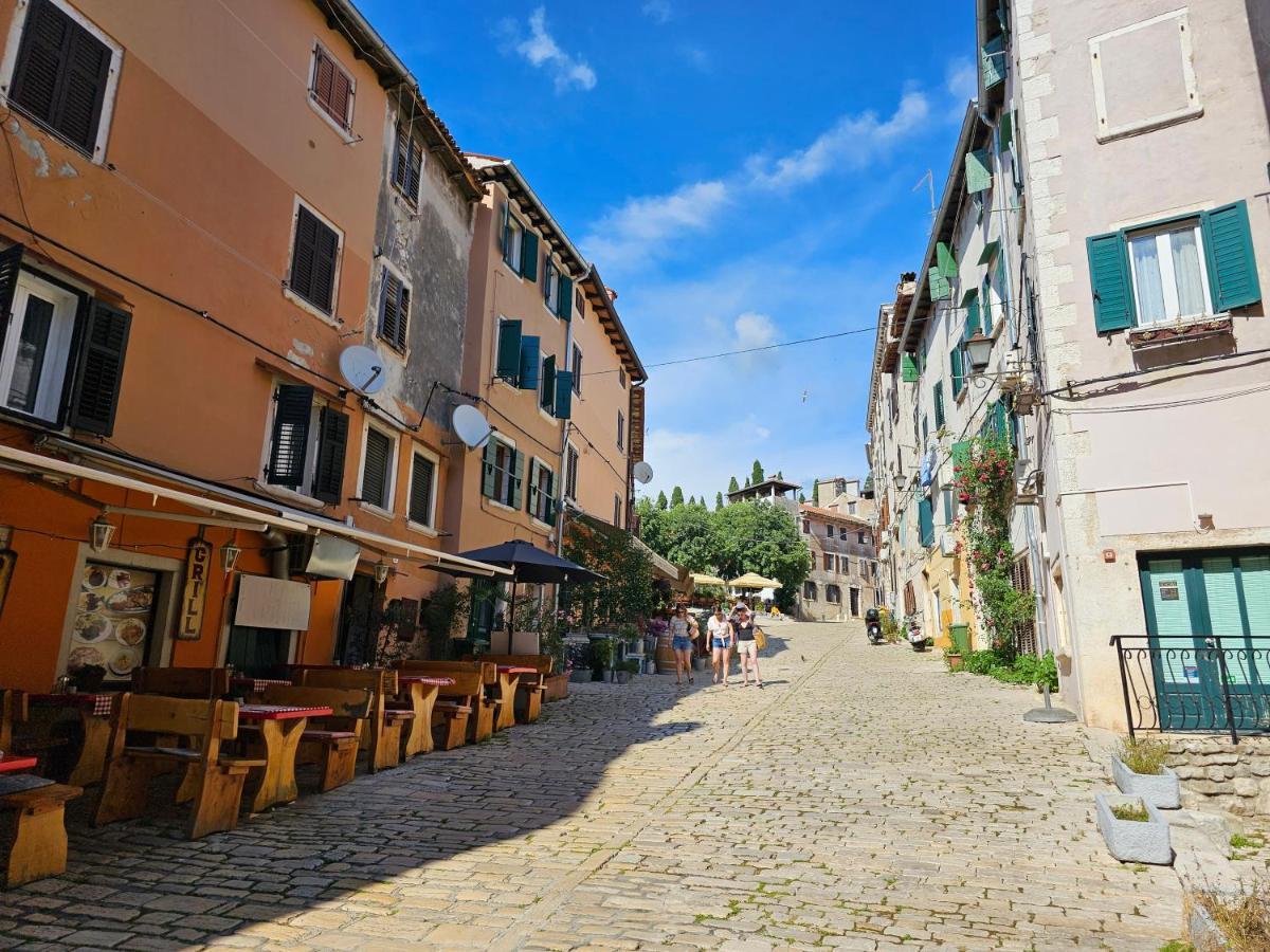 Studio Mare Fuori With Terrace Rovinj Exterior photo